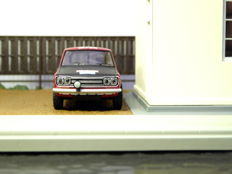 Illustration for article titled Hot Sixty 4th: Samurai Sun-day with unboxing a Rally car